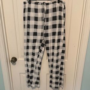 Black & White Plaid Women's Lounge Pants